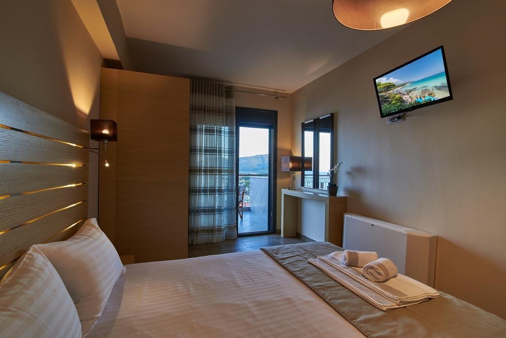 Athos Thea Luxury Sarti