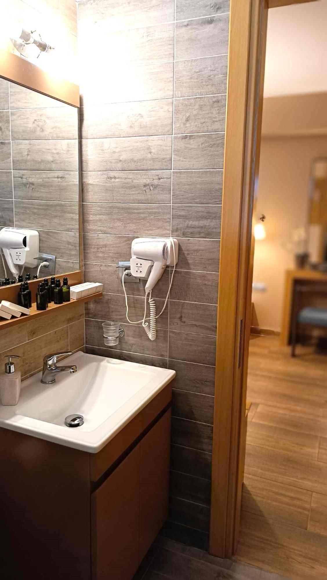 Athos Thea Luxury * Sarti